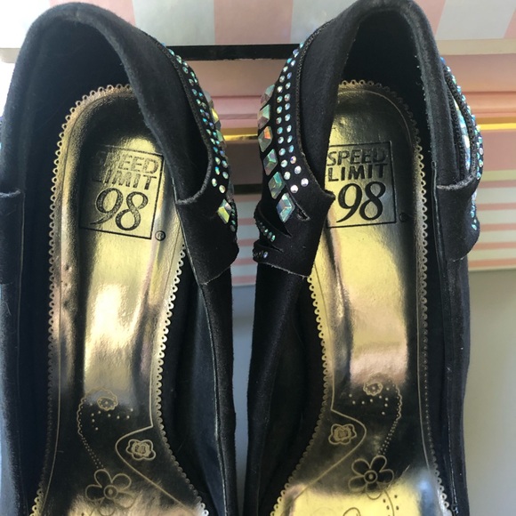 SL98 Heels - Picture 5 of 7